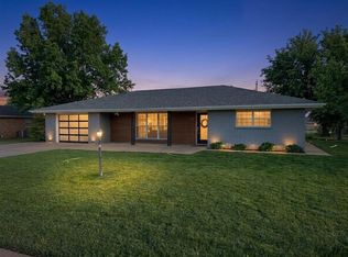 721 N Marion Ave, Hinton, OK 73047