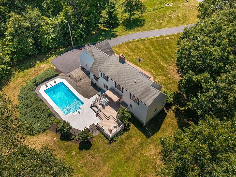 1st image of 7 Bartlett Road