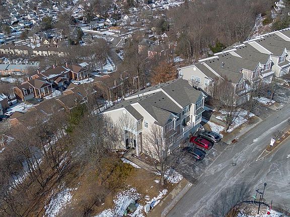 3rd image of 124 Ridge Dr