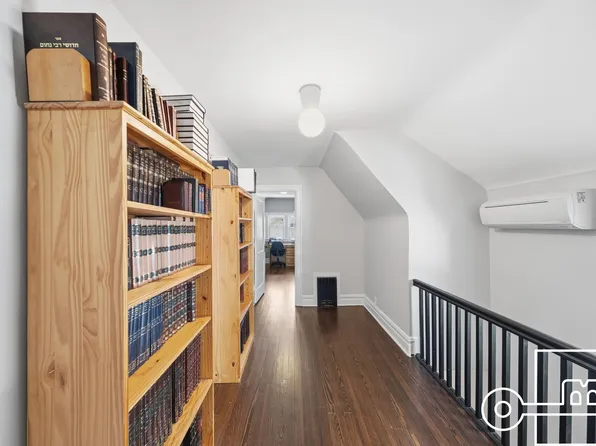 1253 East 28th Street image 14 of 24