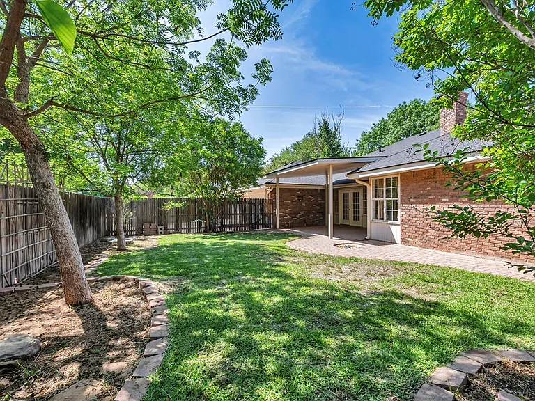 5504 Kingston Dr — Photo 47