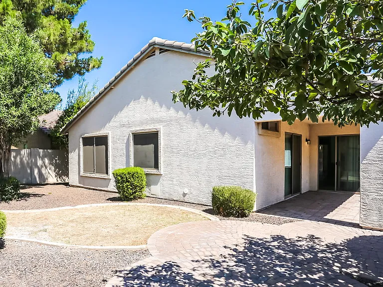 7223 W Winslow Ave — Photo 16