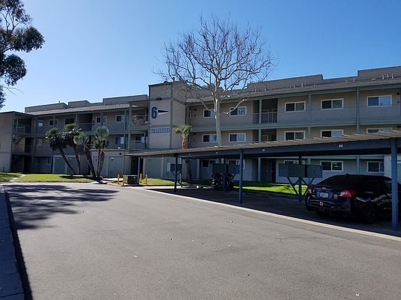 3rd image of 816 Bluewater Way
