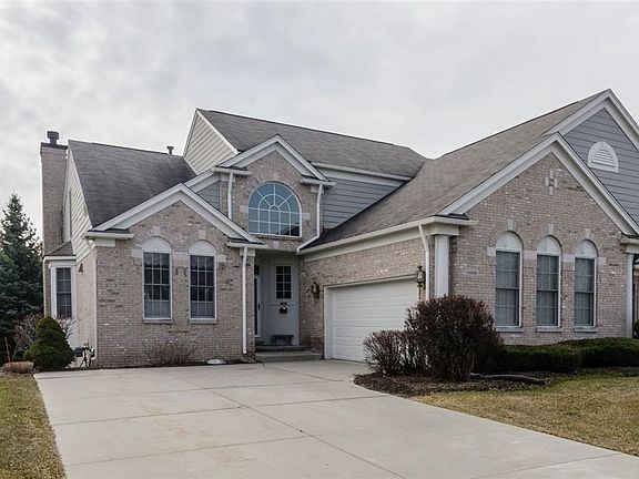 2nd image of 16600 Cottonwood Ct