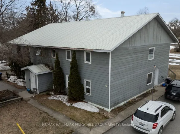 94 King St, Essa, ON L0M 1B0