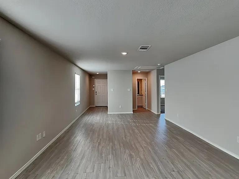14619 Calaveras Crk — Photo 1