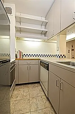 Sold by Douglas Elliman | media 27