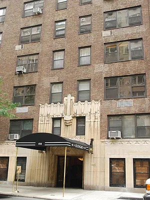 Sold by Sotheby's International Realty | media 1