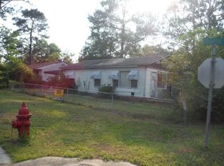 1143 N 4th St, Screven, GA 31545