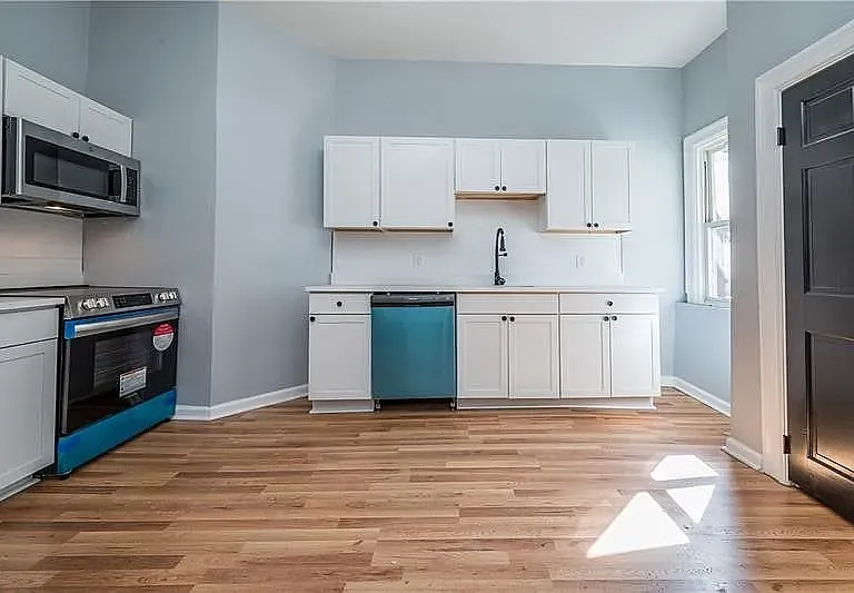 621 Lorenz Ave — Photo 8