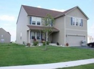 807 Foxview Dr, Joliet, IL 60431