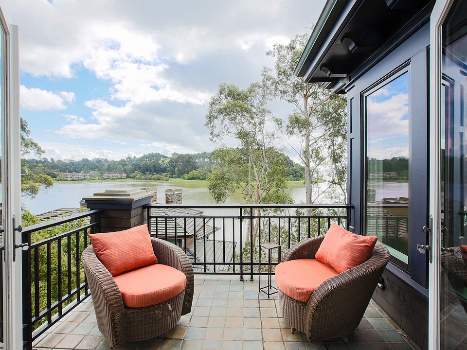 1st image of 47 De Silva Island Dr