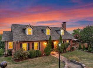 254 N Crest Rd, Chattanooga, TN 37404