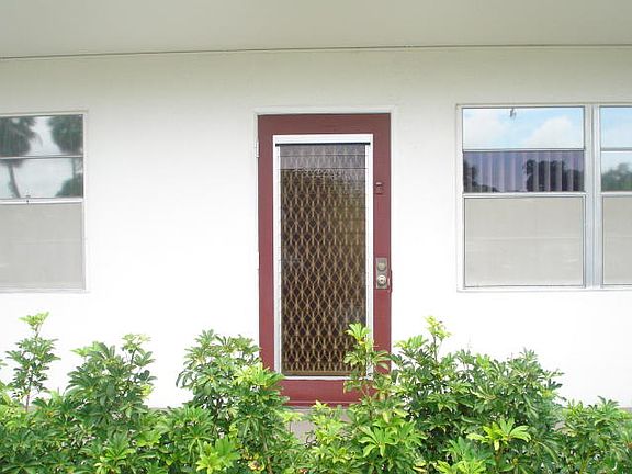 2nd image of 1003 Ellesmere #A
