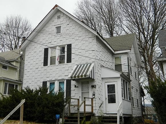2nd image of 8 1/2 Vine St
