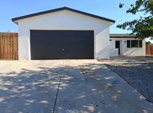 16581 Desert Sands Rd, Victorville, CA 92395