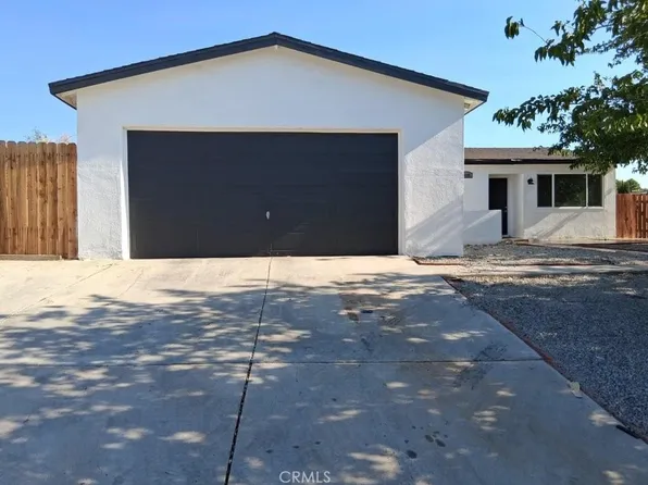 16581 Desert Sands Rd, Victorville, CA 92395