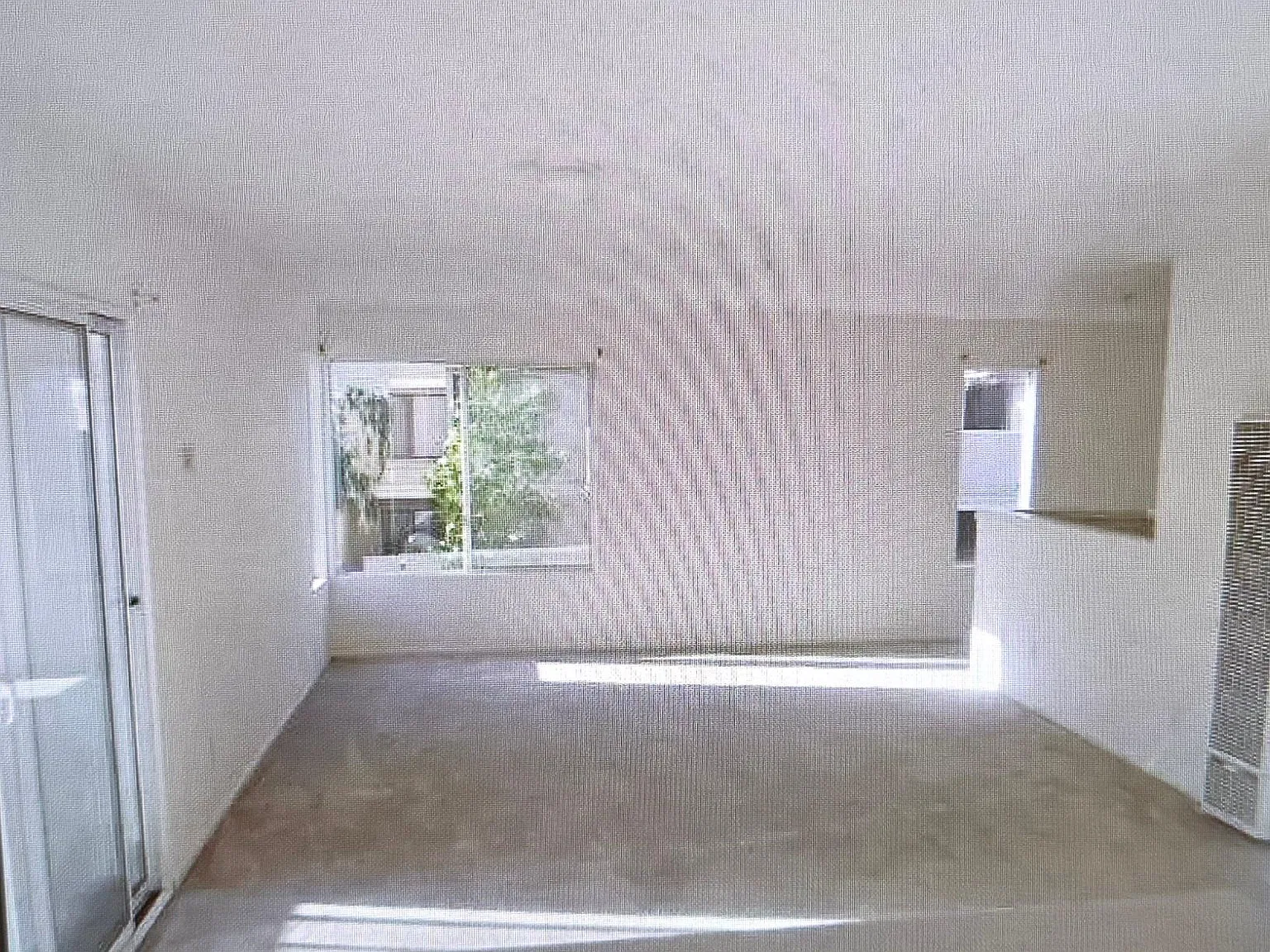 220 E Grant St — Photo 2
