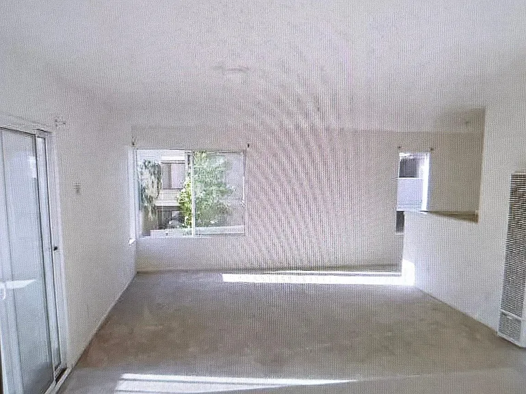 220 E Grant St — Photo 2