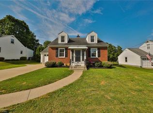 4234 Windsor Dr, Allentown, PA 18104