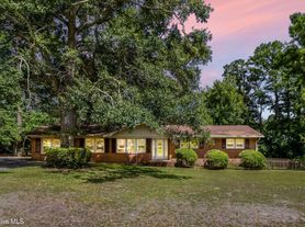 409 Sharon Dr