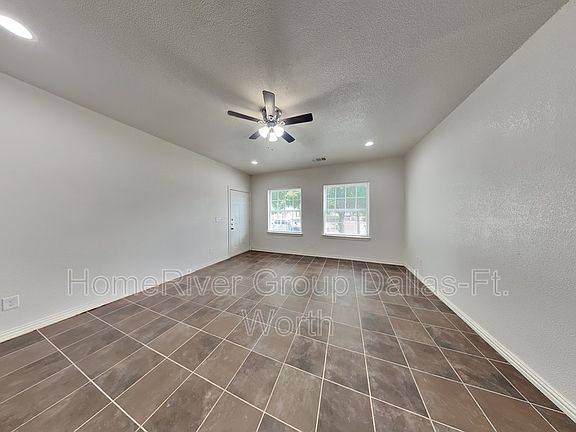 5th image of 1109 Bessie St