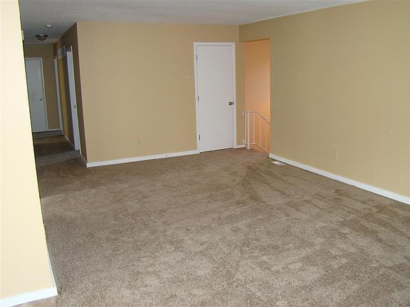 5th image of 12083 El Camara Dr