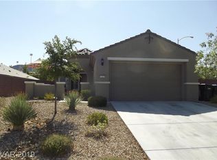 2469 Rue Royale St, Henderson, NV 89044