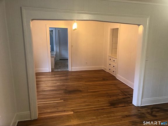 2nd image of 317 Garden St Floor 1