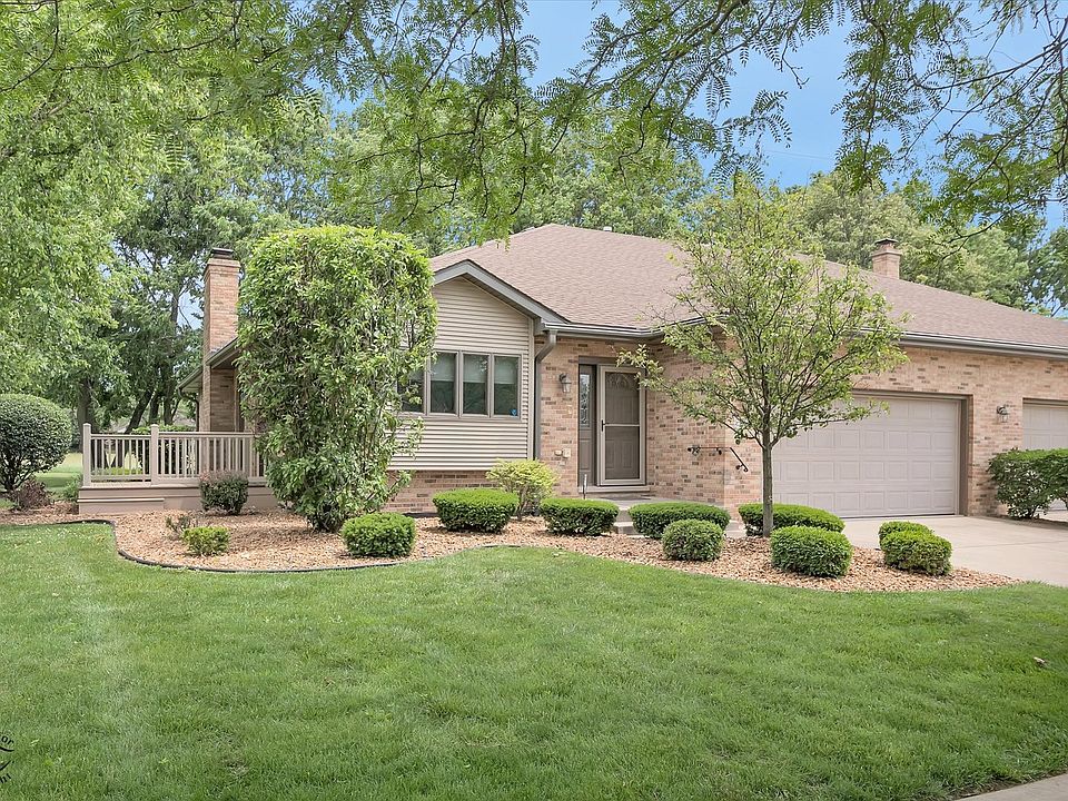 1st image of 82 Whisper Creek Dr