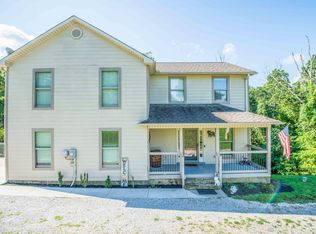 221 Long View Dr, La Follette, TN 37766