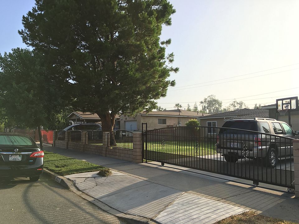 1st image of 822 Virginia Ave