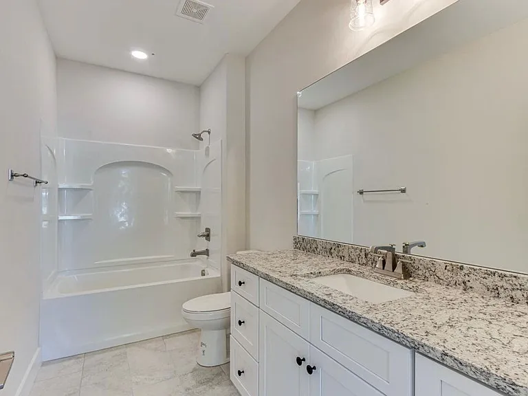 734 Lee St — Photo 26