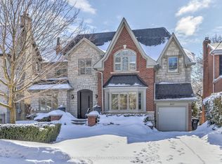 267 Saint Leonards Ave, Toronto, ON M4N1K9