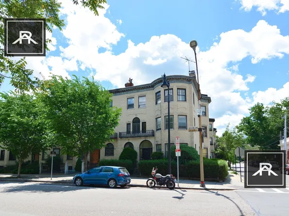 925 Beacon St, Boston, MA