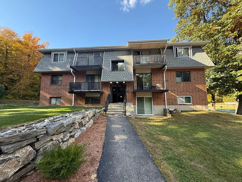 176 Maple Ave #4-34