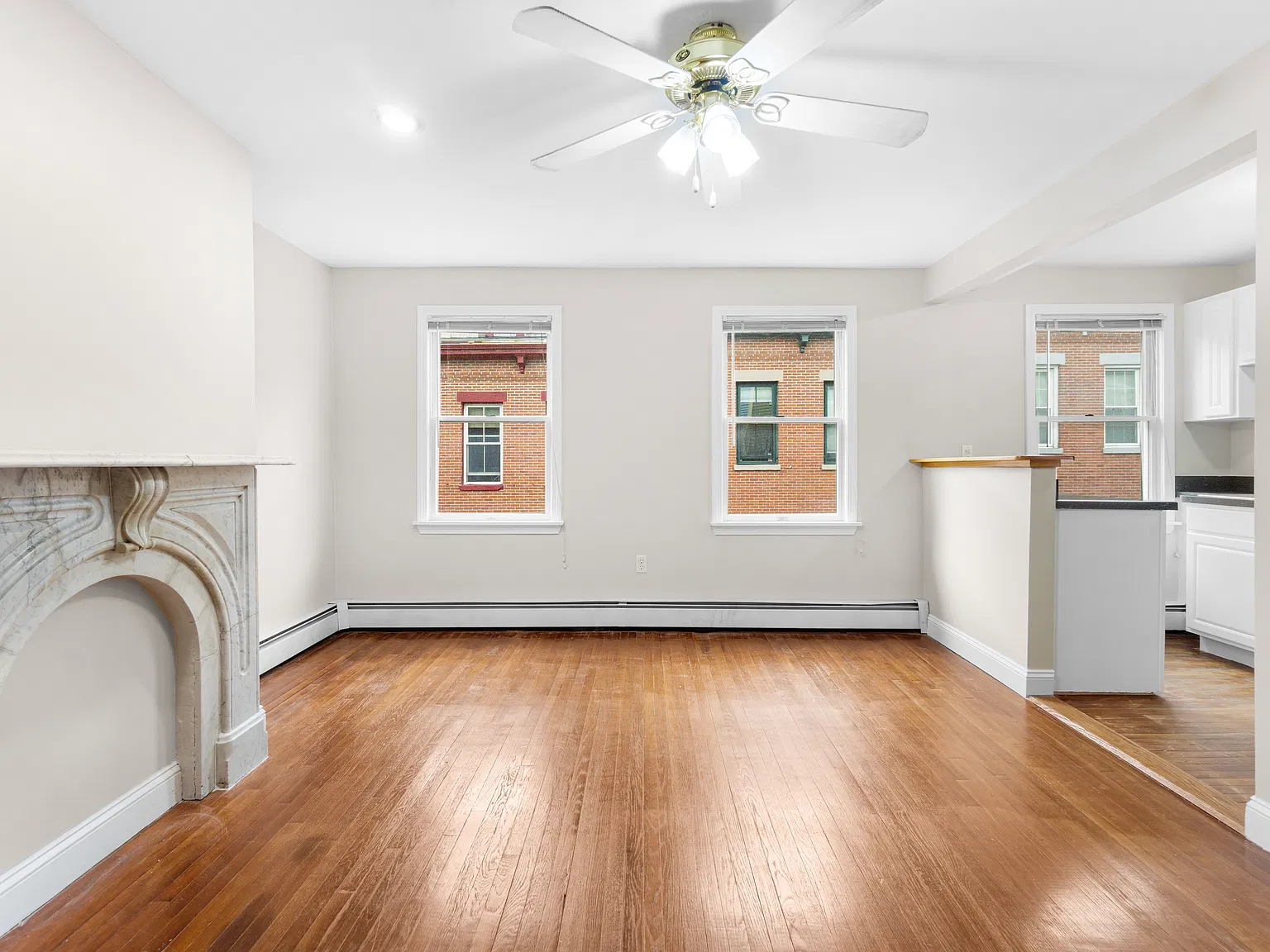 2 bed, 695 sqft, $2,200 — Photo 4