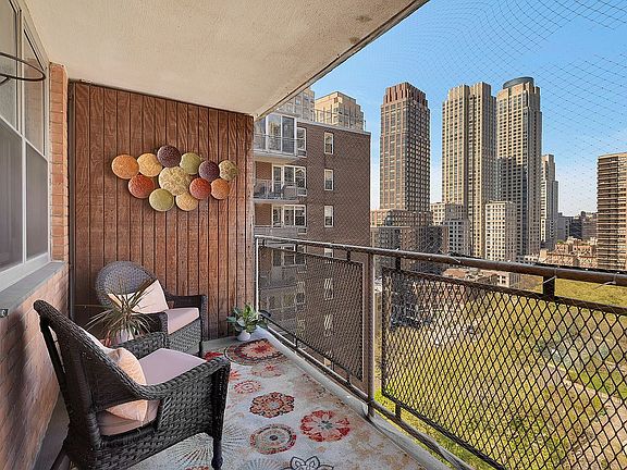 5th image of 303 W 66th St APT 18KW