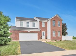 2213 Monarch St, Bourbonnais, IL 60914