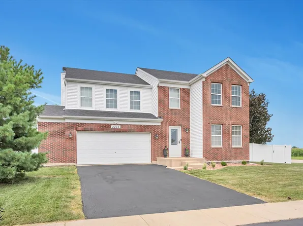 2213 Monarch St, Bourbonnais, IL 60914