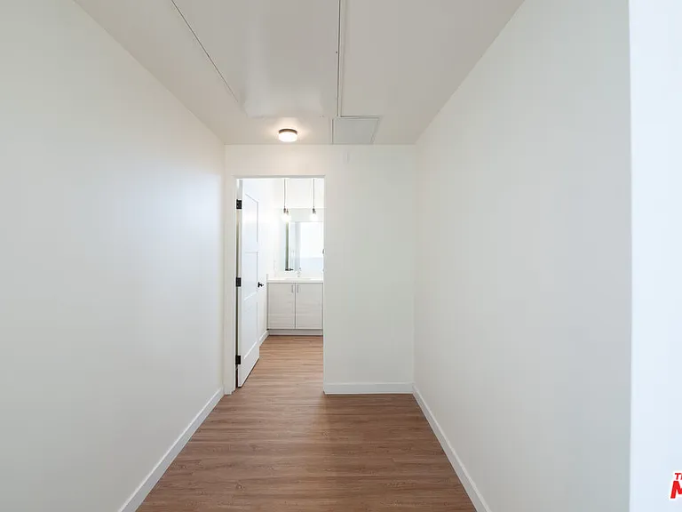 747 Lillian Way #8 — Photo 12