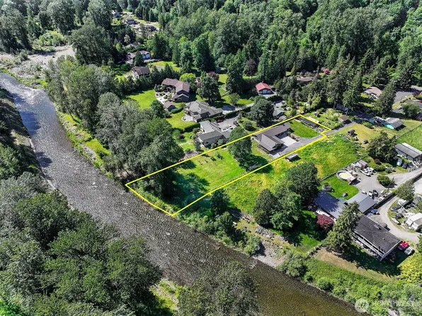 17023 SE Jones Road, Renton, WA 98058