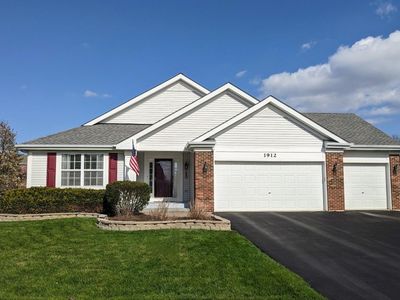 1912 Olde Mill Ln, McHenry, IL, 60050