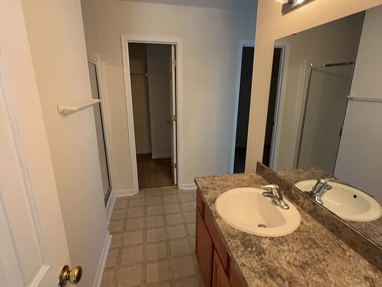 525 S Maney Ct — Photo 11