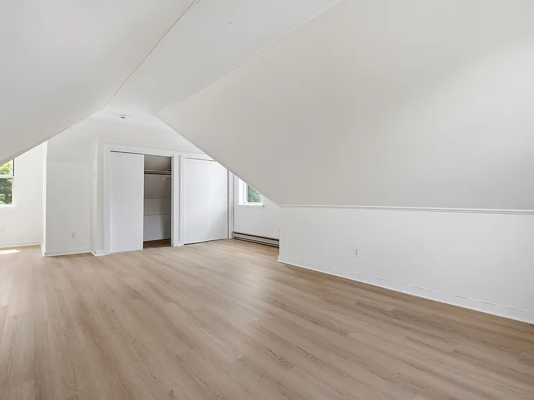 84 Sherwood Pl #2 — Photo 23