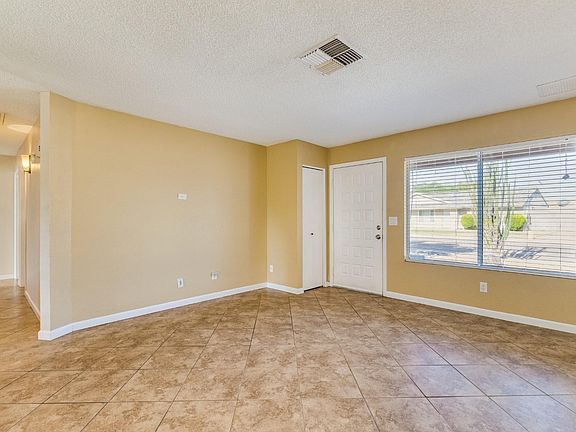 3rd image of 20450 N 14th Ln