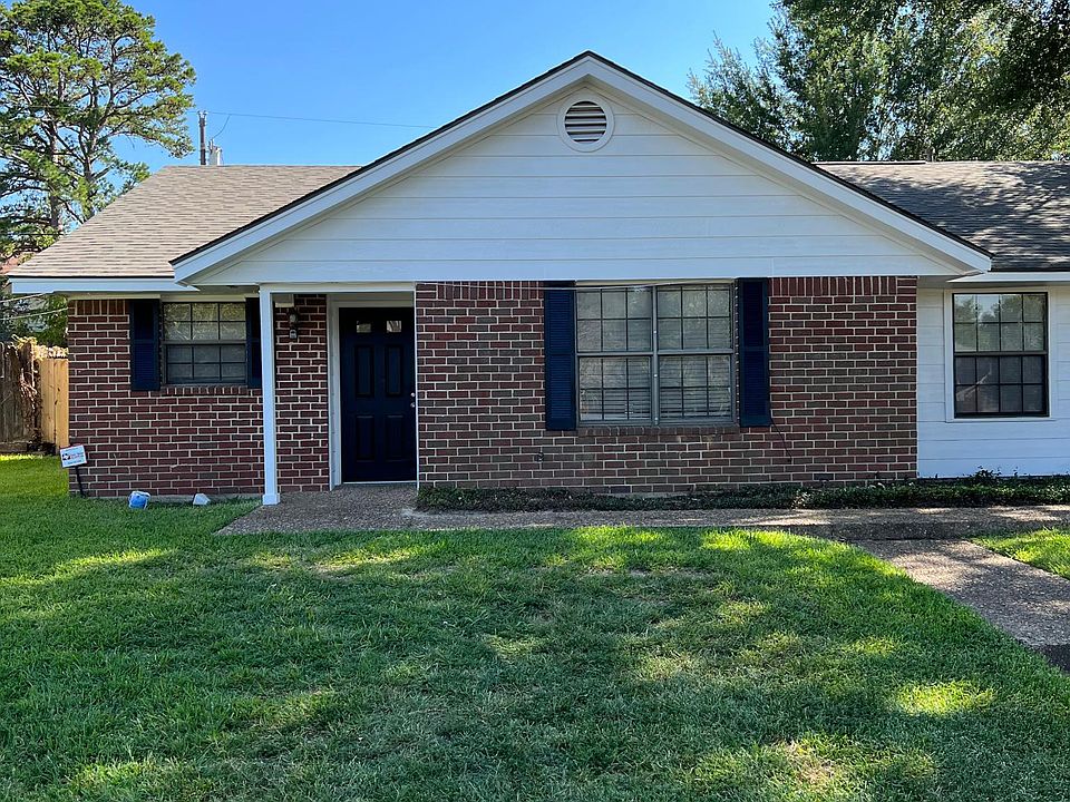 1st image of 3427 Lexington Dr