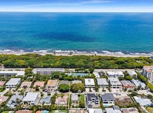 181 NE Wavecrest Way, Boca Raton, FL 33432