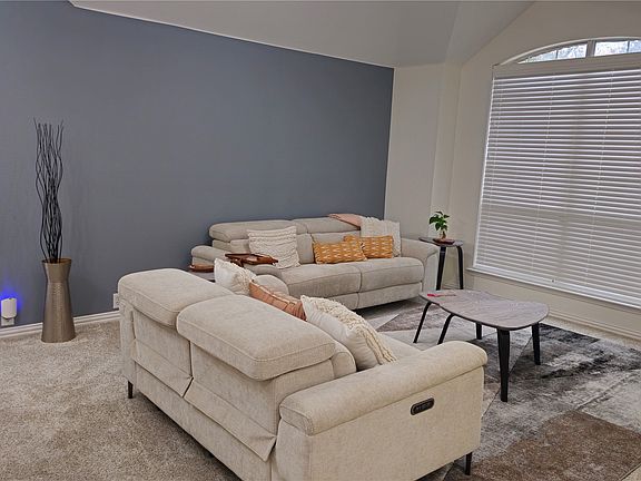 2nd image of 3002 Manor Green Blvd