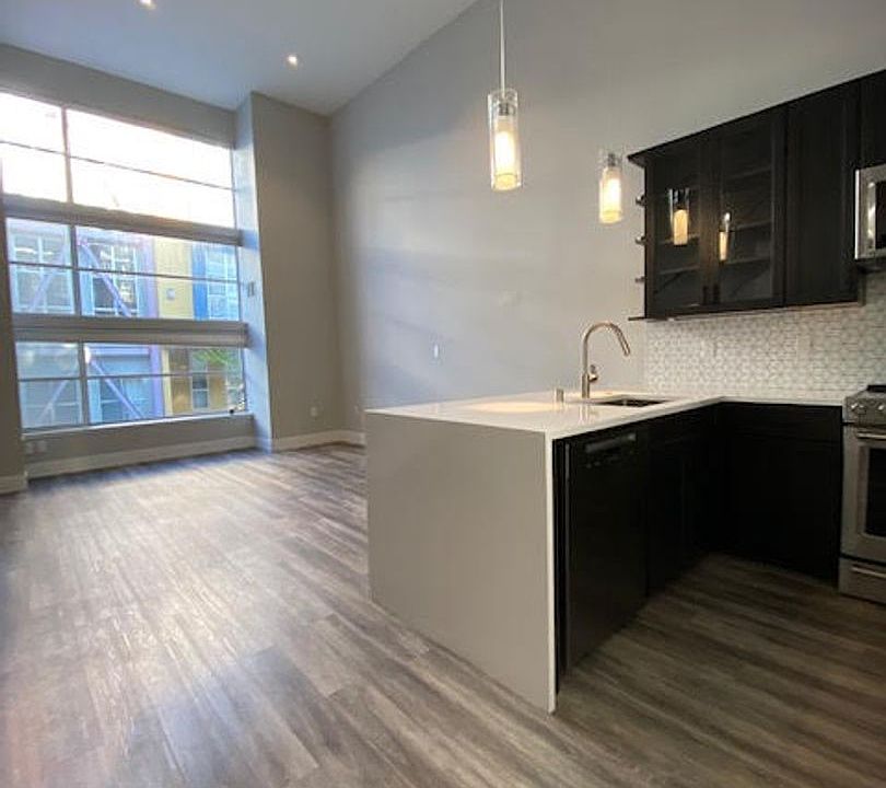 1st image of 175 Bluxome St Unit 207